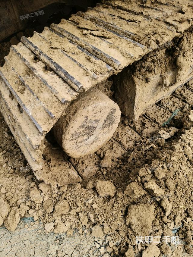 左驅(qū)動(dòng)輪(行走機(jī)構(gòu)) 左驅(qū)動(dòng)輪(行走機(jī)構(gòu))