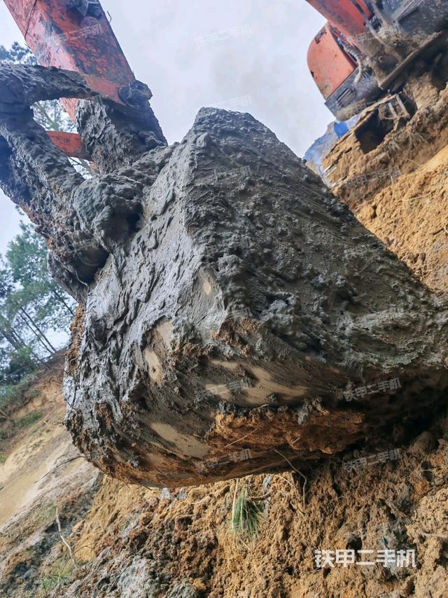 鏟斗45度(工作和回轉裝置) 鏟斗45度(工作和回轉裝置)