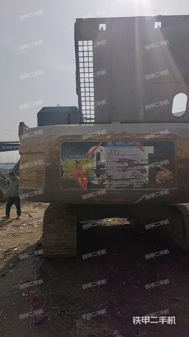 駕駛室頂部（整機(jī)外觀）