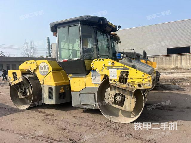 整機(jī)右側(cè)(設(shè)備外觀及核心部件) 整機(jī)右側(cè)(設(shè)備外觀及核心部件)