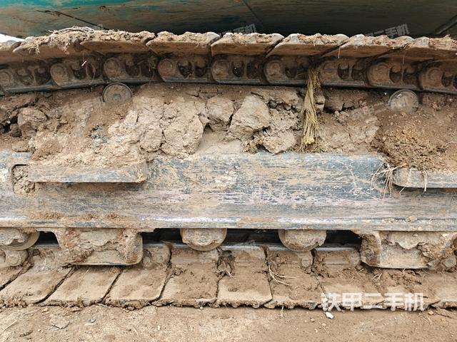 左側(cè)履帶整體?（行走機(jī)構(gòu)）