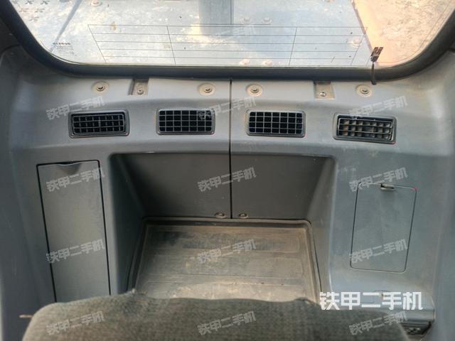 座椅后部（駕駛室部分）