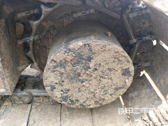 右驅(qū)動(dòng)輪（行走機(jī)構(gòu)）