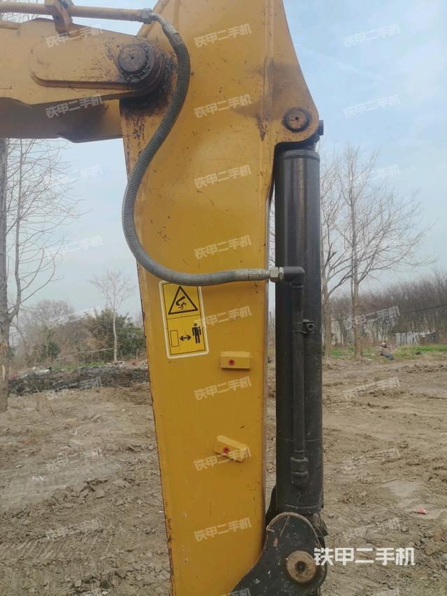 小臂整體右前（工作和回轉(zhuǎn)裝置）