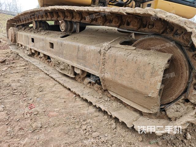 左側(cè)履帶整體?（行走機(jī)構(gòu)）