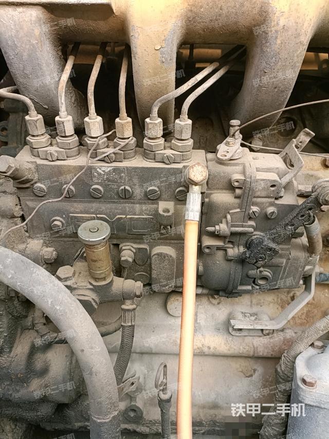 發(fā)動機右側(整機外觀及大件) 發(fā)動機右側(整機外觀及大件)