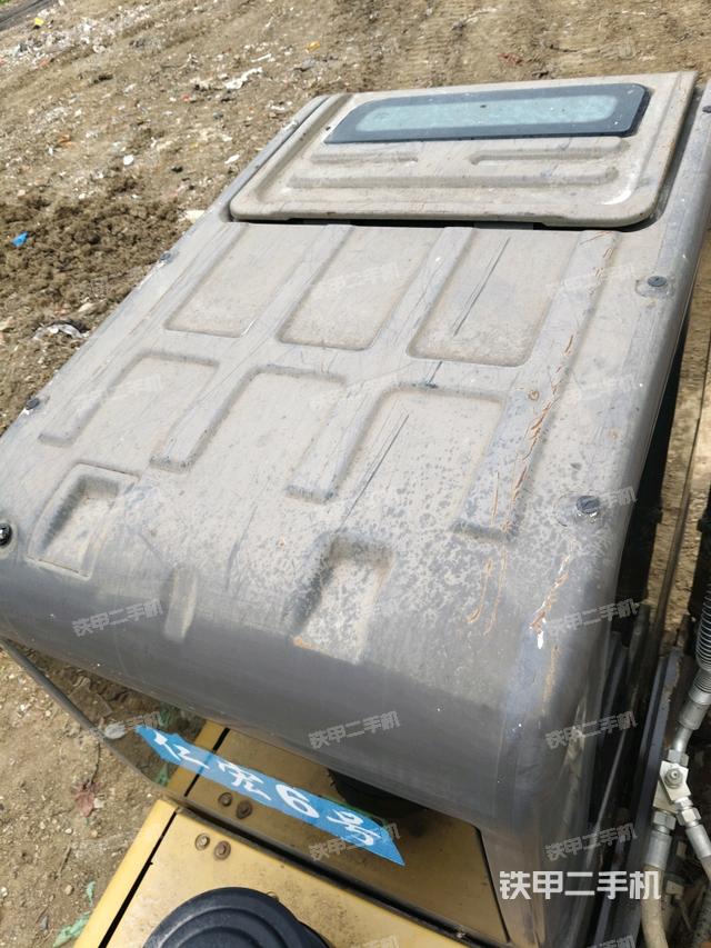 駕駛室頂部俯視（上車(chē)部件）