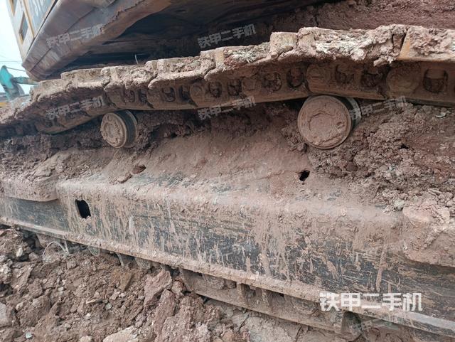 左側(cè)行走馬達(dá)蓋板（行走機(jī)構(gòu)）