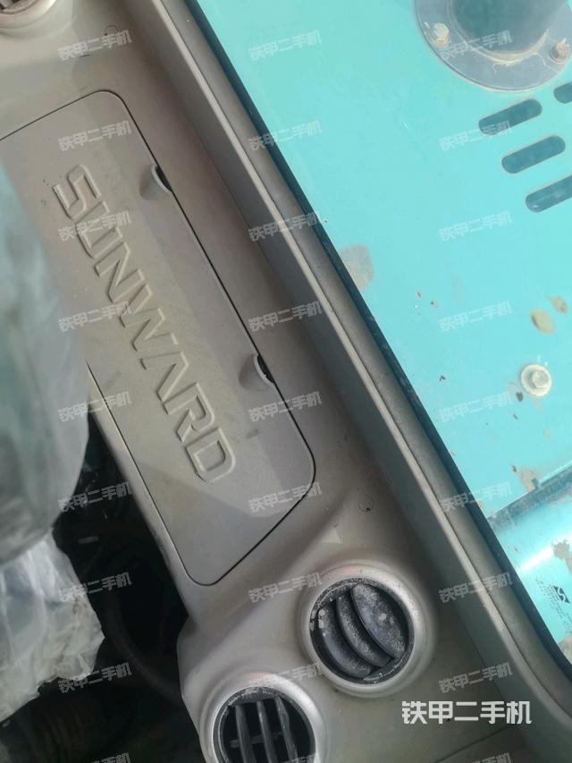 座椅后部(駕駛室部分) 座椅后部(駕駛室部分)