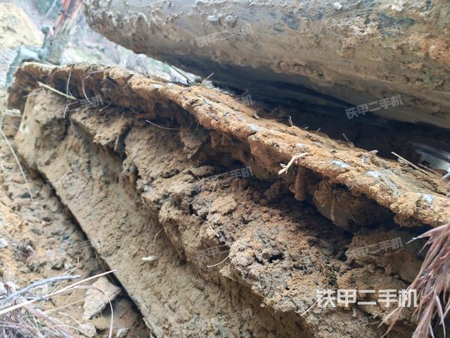 右側行走馬達蓋板(行走機構) 右側行走馬達蓋板(行走機構)