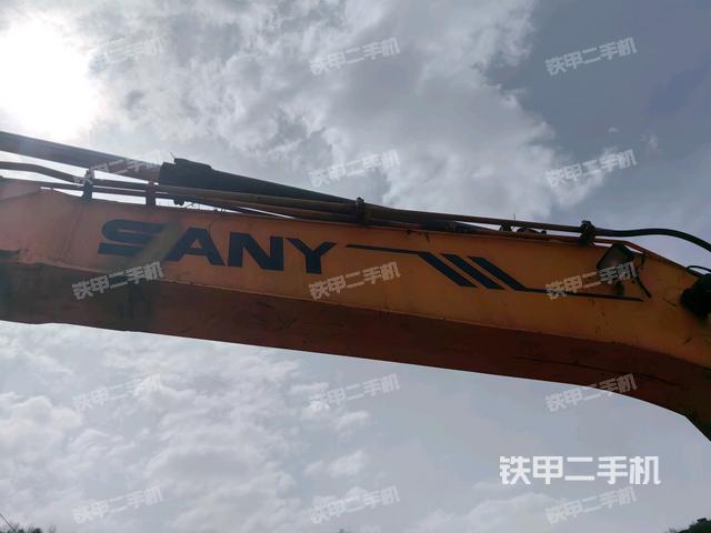 大臂整體?右側(cè)(工作和回轉(zhuǎn)裝置) 大臂整體?右側(cè)(工作和回轉(zhuǎn)裝置)