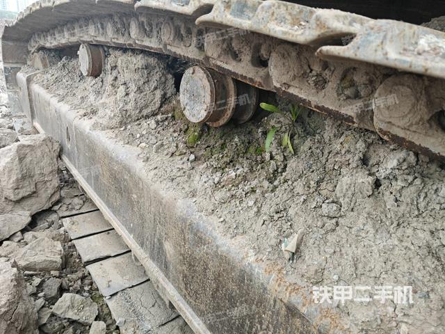 左側(cè)行走馬達蓋板（行走機構(gòu)）