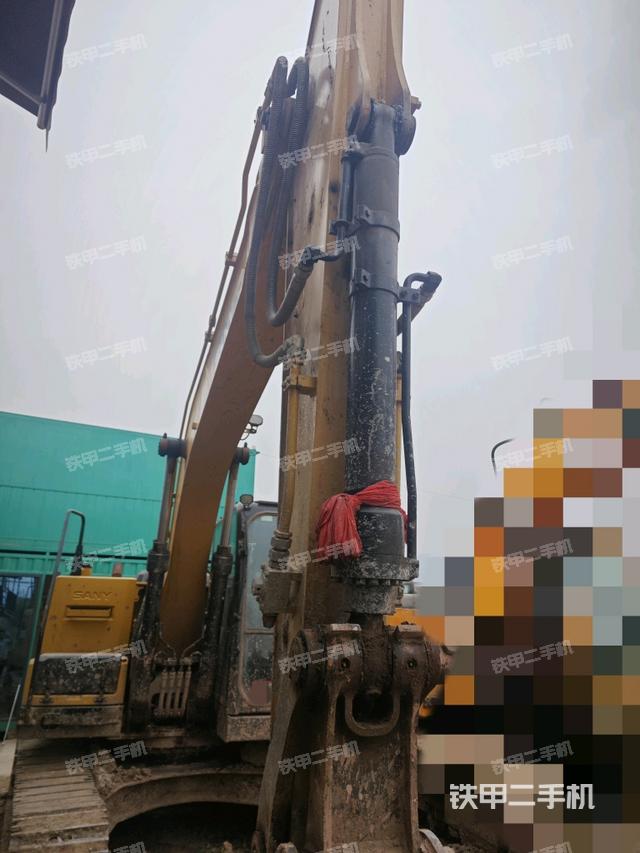小臂整體右前(工作和回轉(zhuǎn)裝置) 小臂整體右前(工作和回轉(zhuǎn)裝置)
