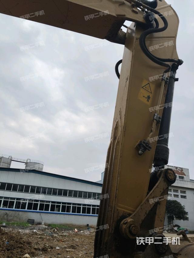 小臂整體左后（工作和回轉(zhuǎn)裝置）