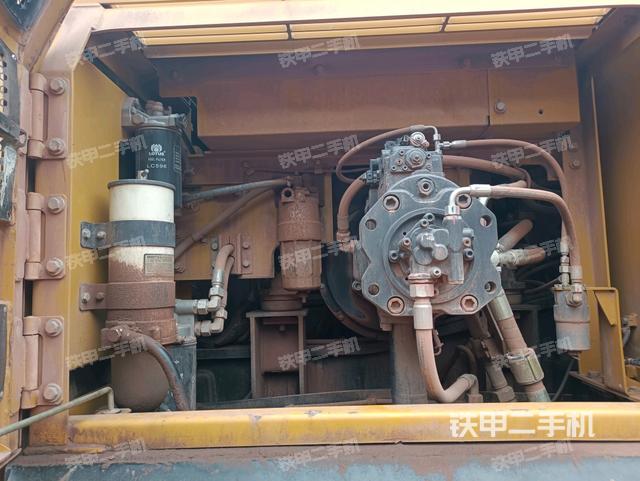 液壓泵室（大件艙室）