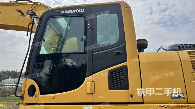 駕駛室正側(cè)（駕駛室部分）