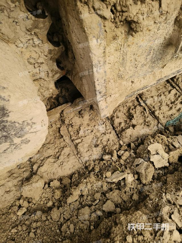 右驅(qū)動(dòng)輪(行走機(jī)構(gòu)) 右驅(qū)動(dòng)輪(行走機(jī)構(gòu))