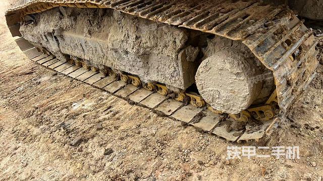 左側(cè)履帶整體?（行走機(jī)構(gòu)）