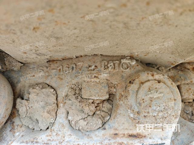 右側(cè)行走馬達(dá)蓋板（行走機(jī)構(gòu)）