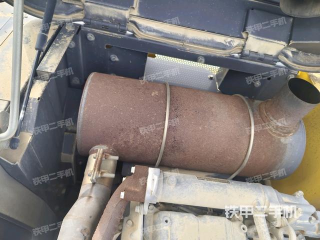 增壓器特寫(xiě)(上車部件) 增壓器特寫(xiě)(上車部件)