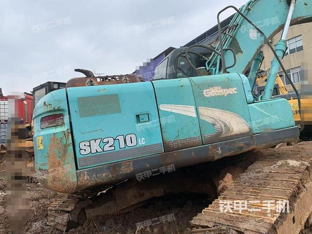 整機右后45°(整機外觀) 整機右后45°(整機外觀)