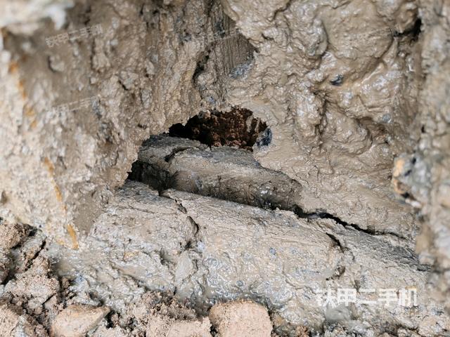 左托鏈輪和鏈筋（行走機(jī)構(gòu)）