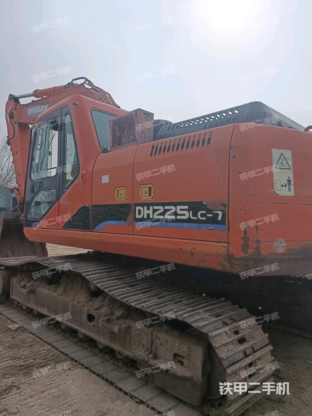 斗川DC225LC-9挖掘機