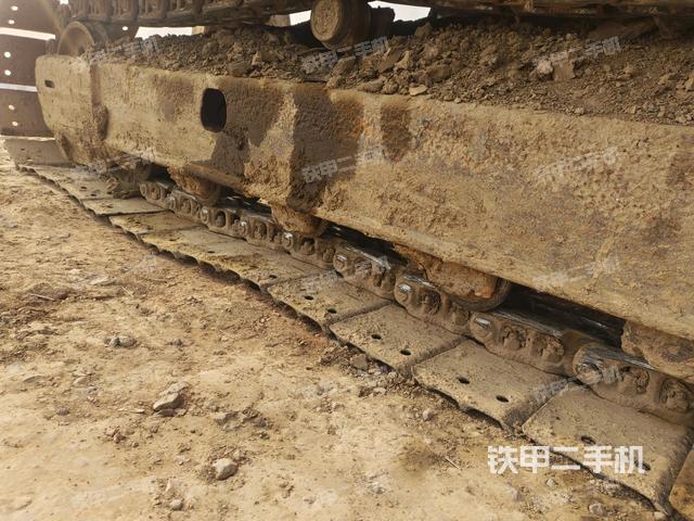 右驅(qū)動(dòng)輪（行走機(jī)構(gòu)）