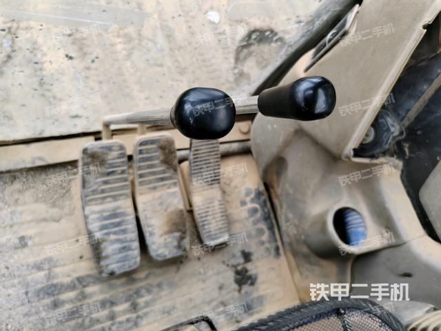 座椅后部(駕駛室部分) 座椅后部(駕駛室部分)