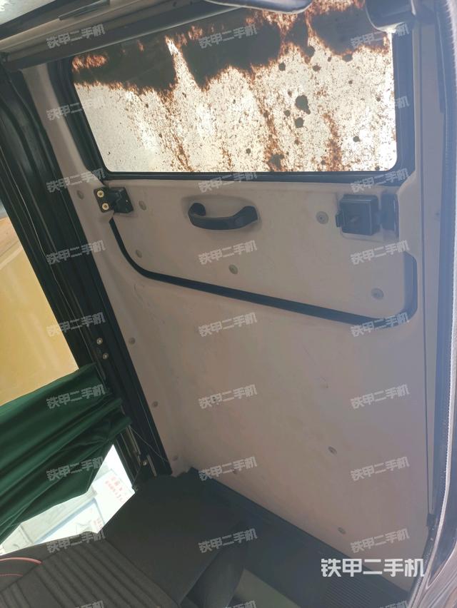 頂棚整體（駕駛室部分）