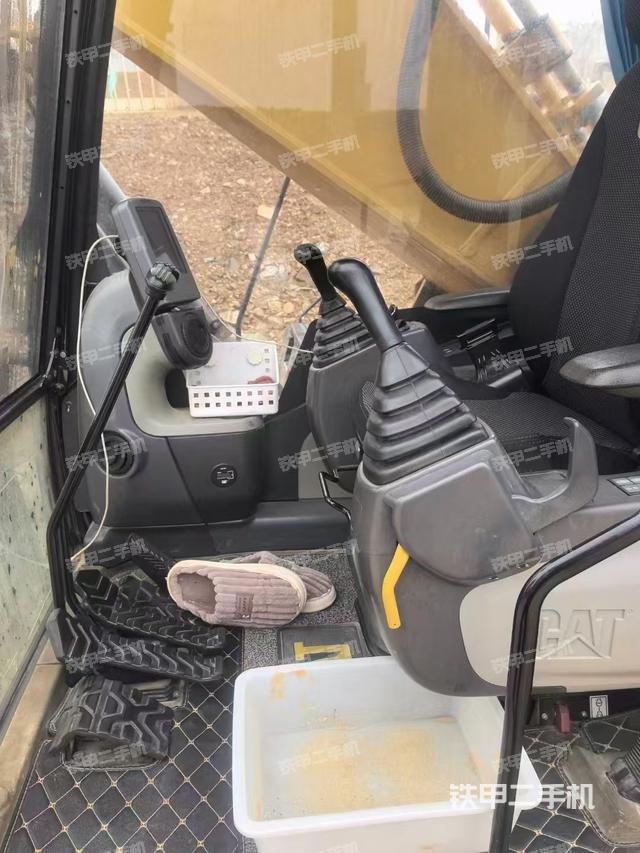 駕駛室整體（整機外觀）