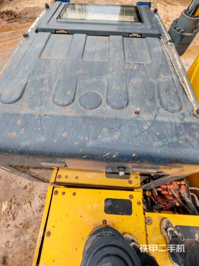 駕駛室整體（整機(jī)外觀）