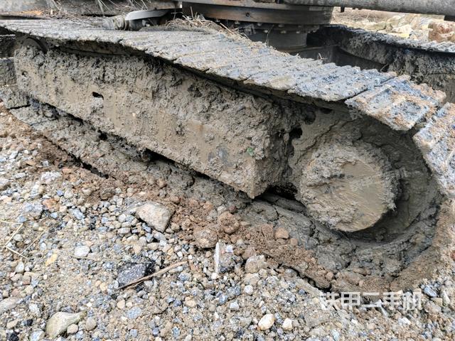 左側(cè)履帶整體?（行走機(jī)構(gòu)）