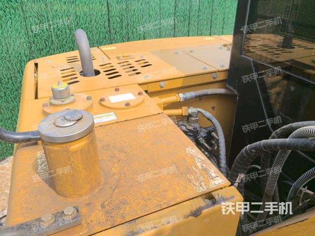 小臂整體右前（工作和回轉(zhuǎn)裝置）