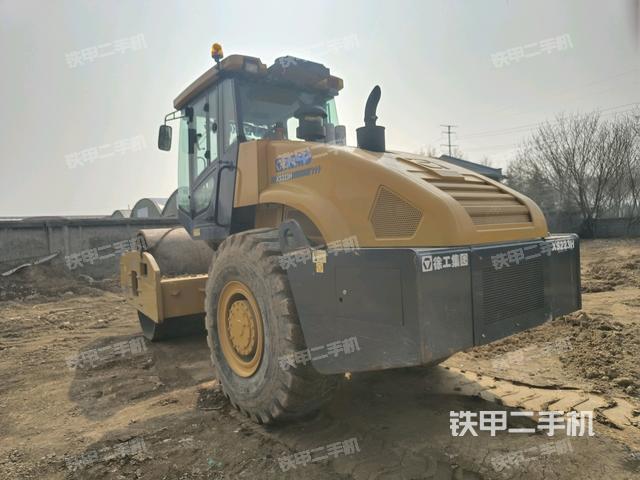 左后45°（壓路機(jī)整機(jī)外觀）