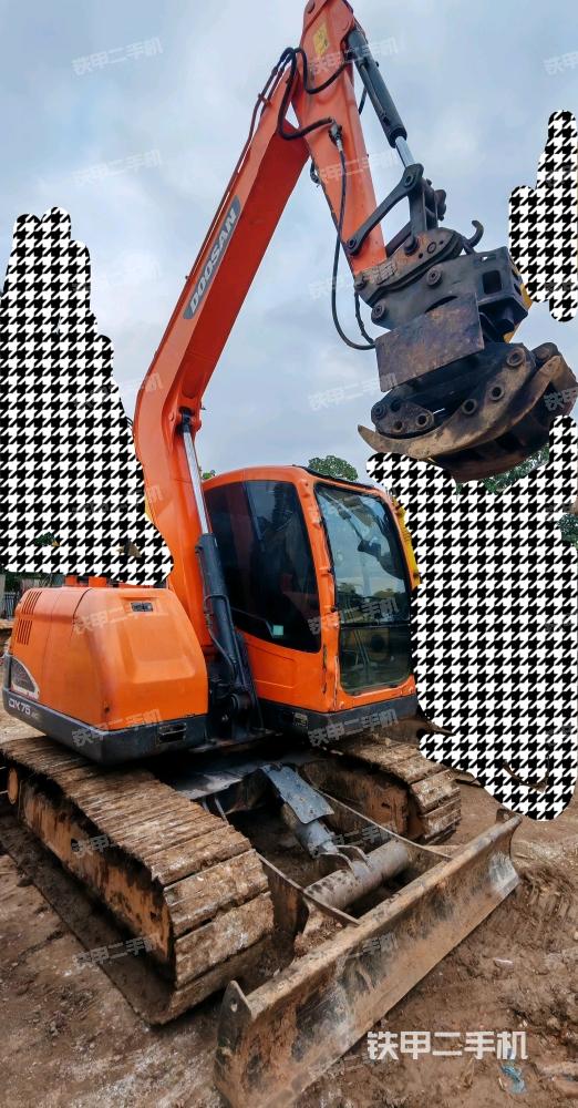 整機(jī)右后45°(整機(jī)外觀) 整機(jī)右后45°(整機(jī)外觀)