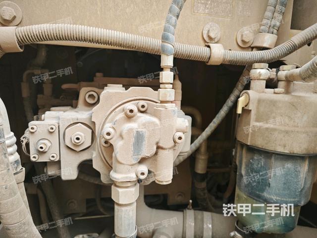 液壓泵室(大件艙室) 液壓泵室(大件艙室)