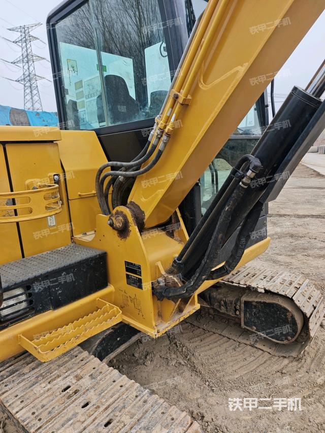 大臂根部?斜（工作和回轉(zhuǎn)裝置）