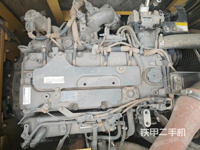 氣門室蓋螺絲特寫(上車部件) 氣門室蓋螺絲特寫(上車部件)