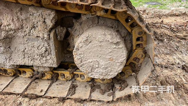 左驅(qū)動(dòng)輪（行走機(jī)構(gòu)）