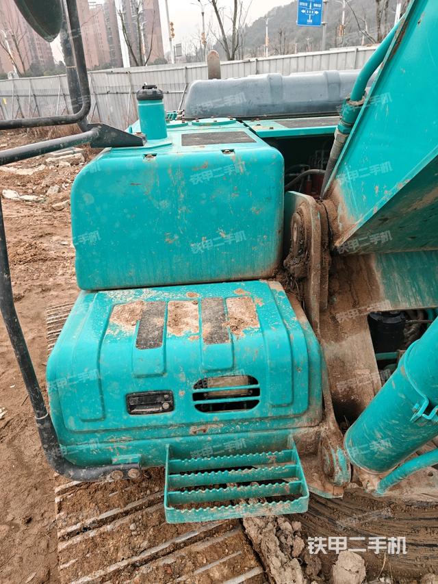 大臂根部?斜視（工作和回轉(zhuǎn)裝置）