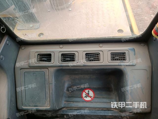 座椅后部（駕駛室部分）