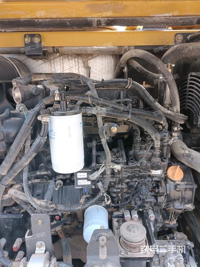 發(fā)動(dòng)機(jī)室(上車部件) 發(fā)動(dòng)機(jī)室(上車部件)