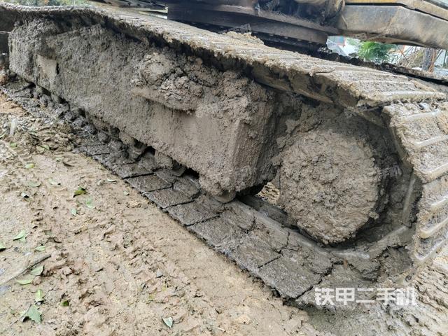 右驅(qū)動(dòng)輪(行走機(jī)構(gòu)) 右驅(qū)動(dòng)輪(行走機(jī)構(gòu))