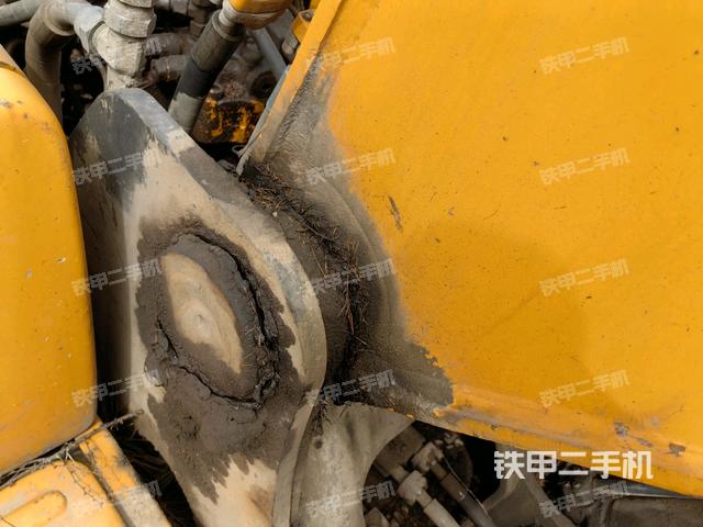 大臂根部?斜視(工作和回轉(zhuǎn)裝置) 大臂根部?斜視(工作和回轉(zhuǎn)裝置)