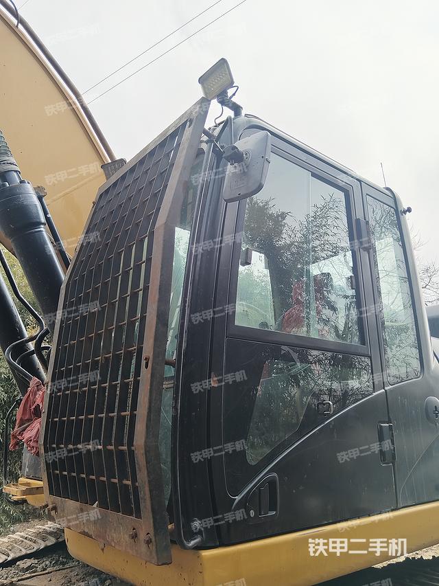 驾驶室整体（整机外观）