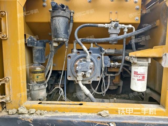 液壓泵室（大件艙室）