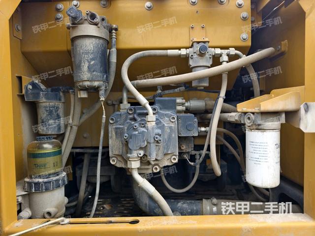 液壓泵室(大件艙室) 液壓泵室(大件艙室)