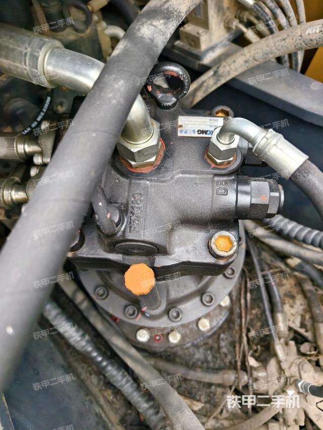 回轉(zhuǎn)馬達(dá)（上車部件）