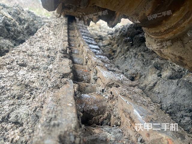 单侧履带整体（整机外观）